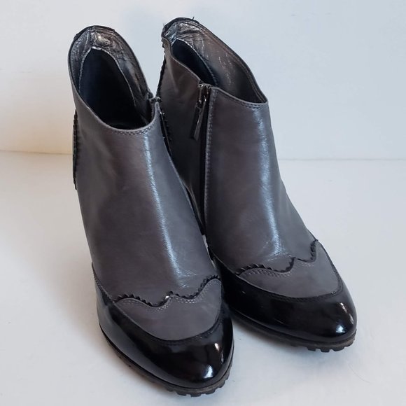 TARYN ROSE Leather Wingtip Booties Heels - Picture 6 of 16